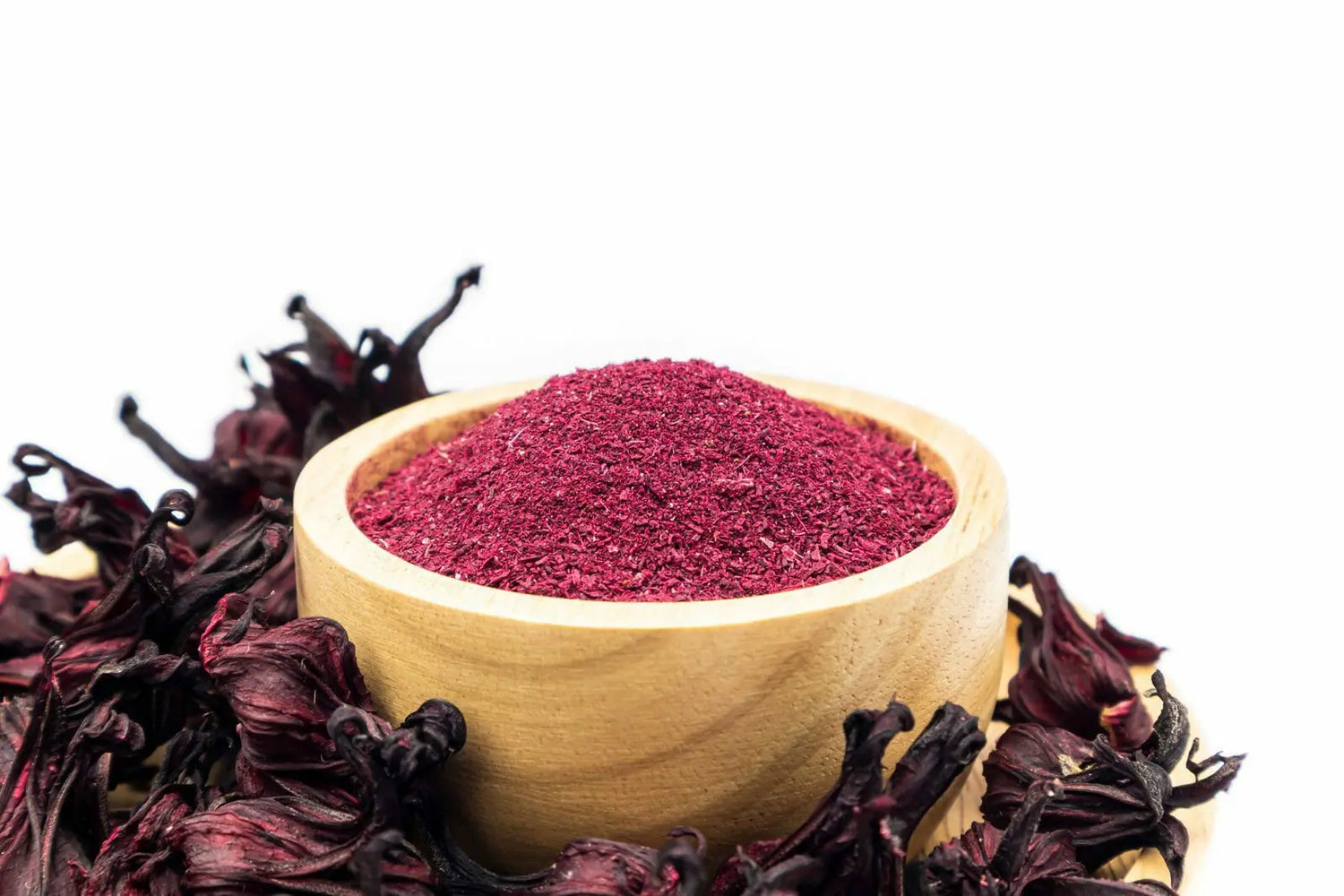 La poudre d'hibiscus et ses bienfaits pour les cheveux